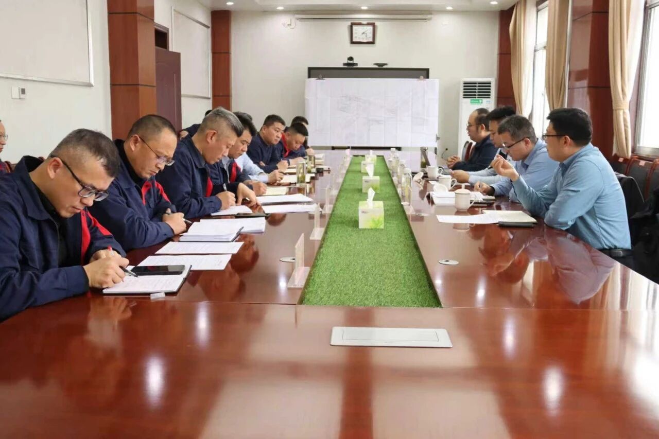 督导加压守底线 实干笃行保清静 —— 红旗煤矿全力筑牢年尾岁初清静生产结实防地1